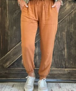 EE:Some BOTTOMS Washed Drawstring Jogger Pants In Camel