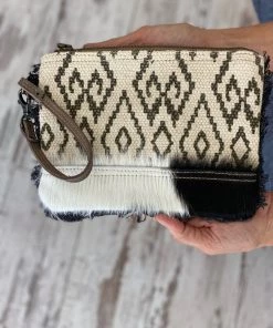 The Rustic Rack Boutique Sales 8 Myra Bag Diamond Rug & Hairon Wristlet Pouch