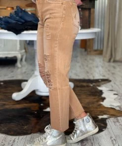 Veveret Distressed Washed Straight Leg Jeans 6 Veveret Distressed Washed Straight Leg Jeans