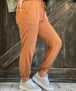 EE:Some BOTTOMS Washed Drawstring Jogger Pants In Camel
