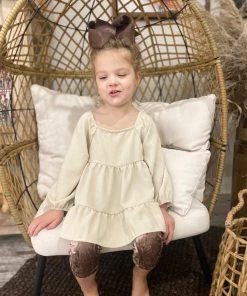 Oddi Solid Tiered Top In Cream